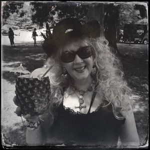 Meet your Posher, Danna